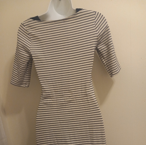 Dresses 👗 👗 👗 - Picture 9 of 10